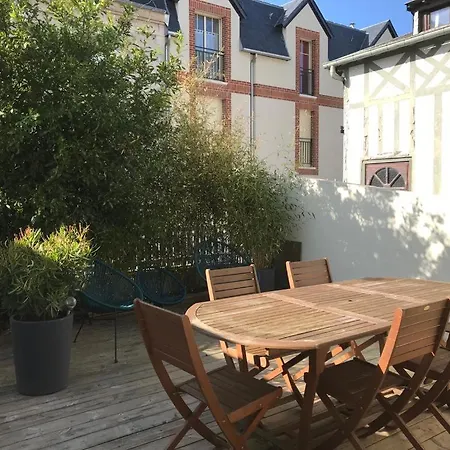 Maison De Famille Idealement Situee