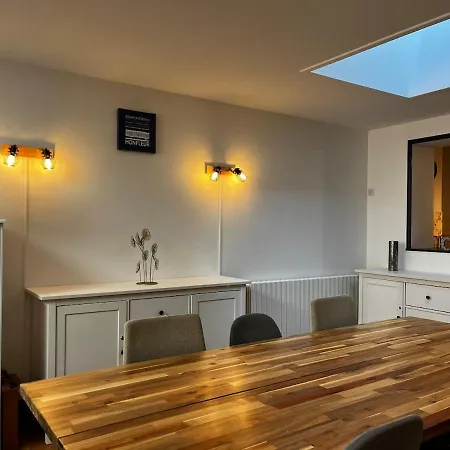 Maison De Famille Idealement Situee *